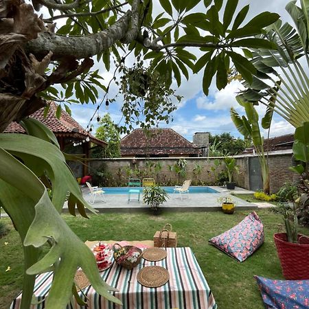 Summergrass B&B Prawirotaman Buitenkant foto