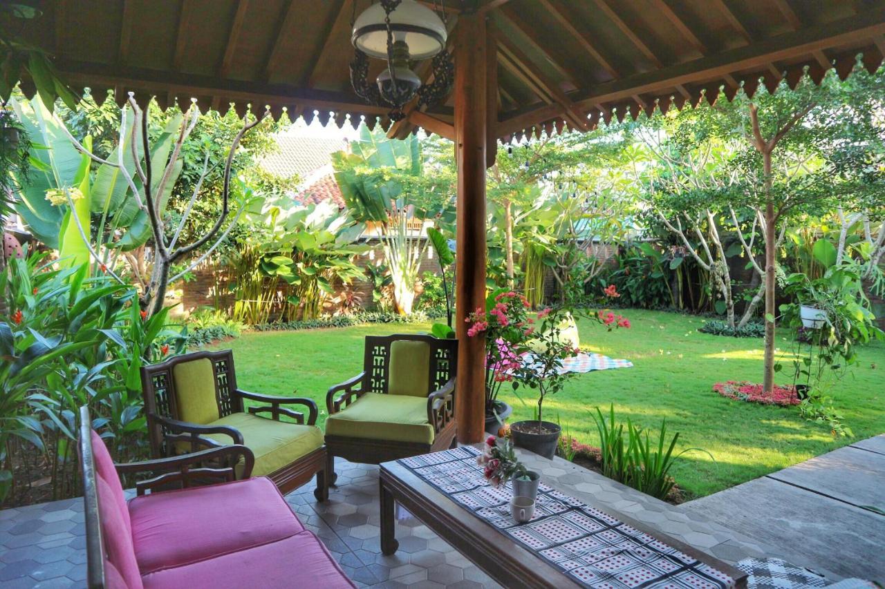 Summergrass B&B Prawirotaman Buitenkant foto