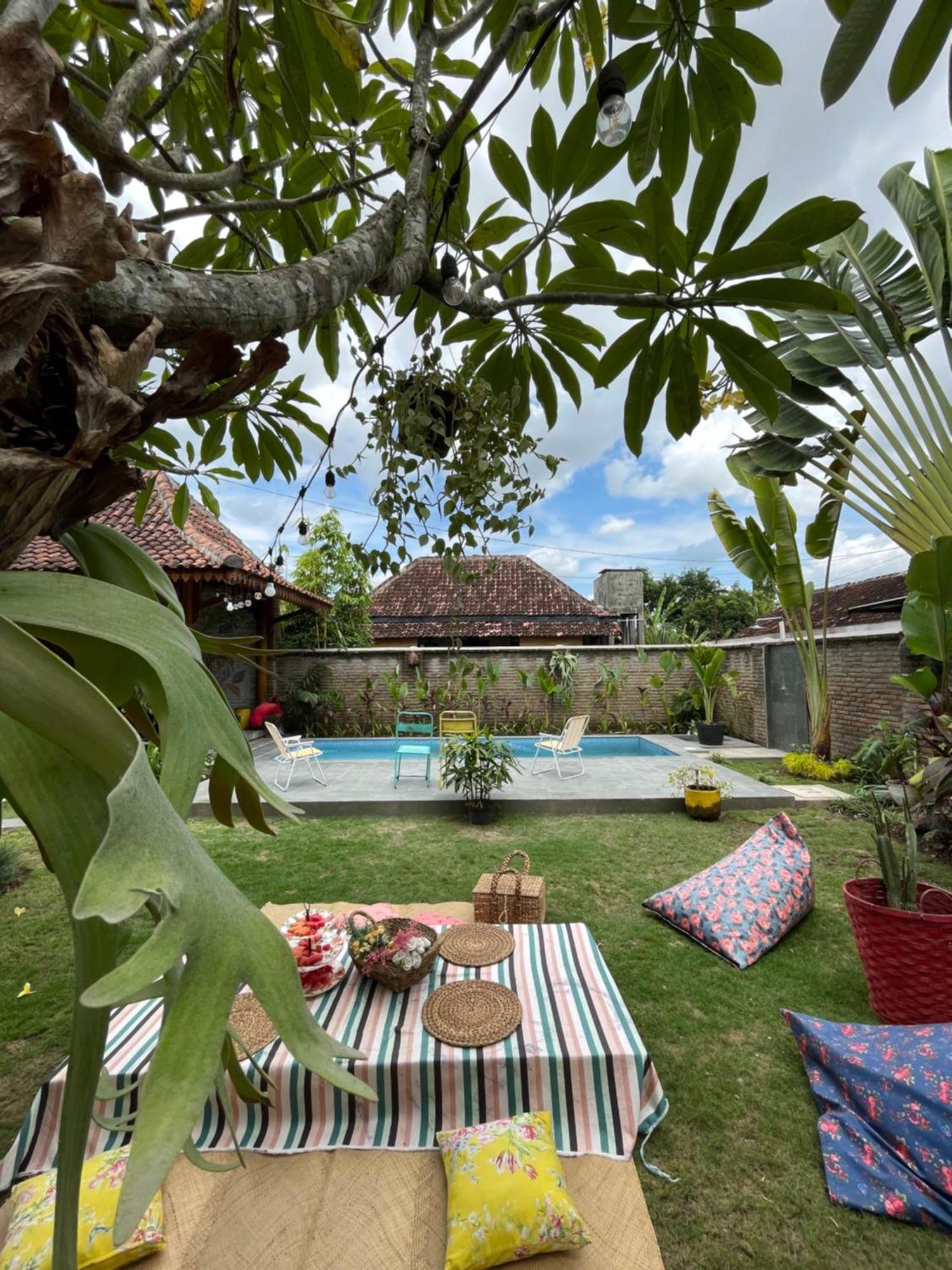 Summergrass B&B Prawirotaman Buitenkant foto